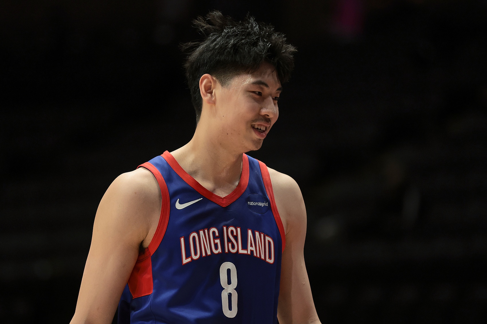 世俱杯下注-崔永熙：职业运动员都很能睡觉 想问詹姆斯如何瞬间冷静下来入睡